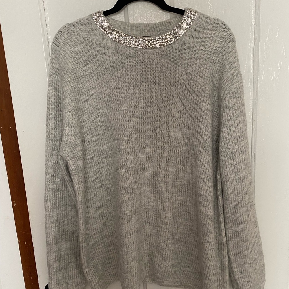 NWT! Grey soft sweater